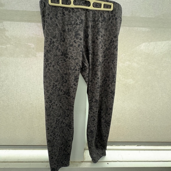 CAbi Pants - Gray Leopard Print Leggings
